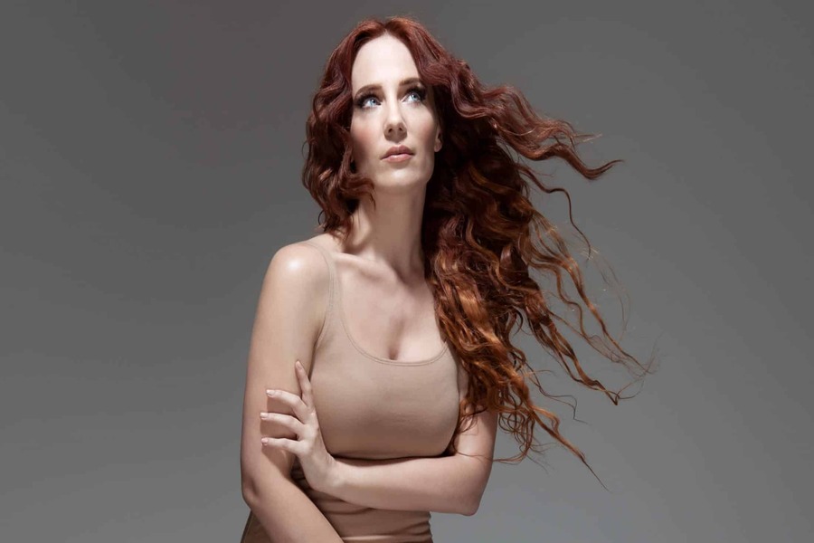 simone simons